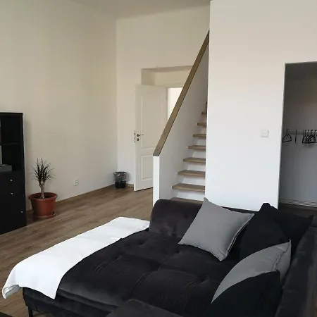 Fine Apartment In Centrum Of Slany With Aircondition Екстер'єр фото